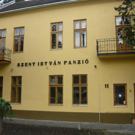 Szent Istvan Panzio Bed & Breakfast Hodmezovasarhely Exterior photo